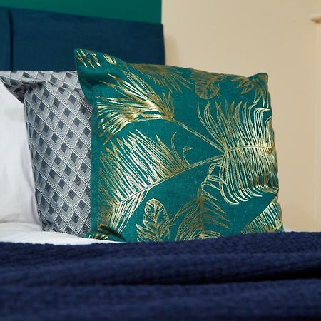 Exquisite Cambridge Abode - Sleeps 6 - Parking Lägenhet Exteriör bild