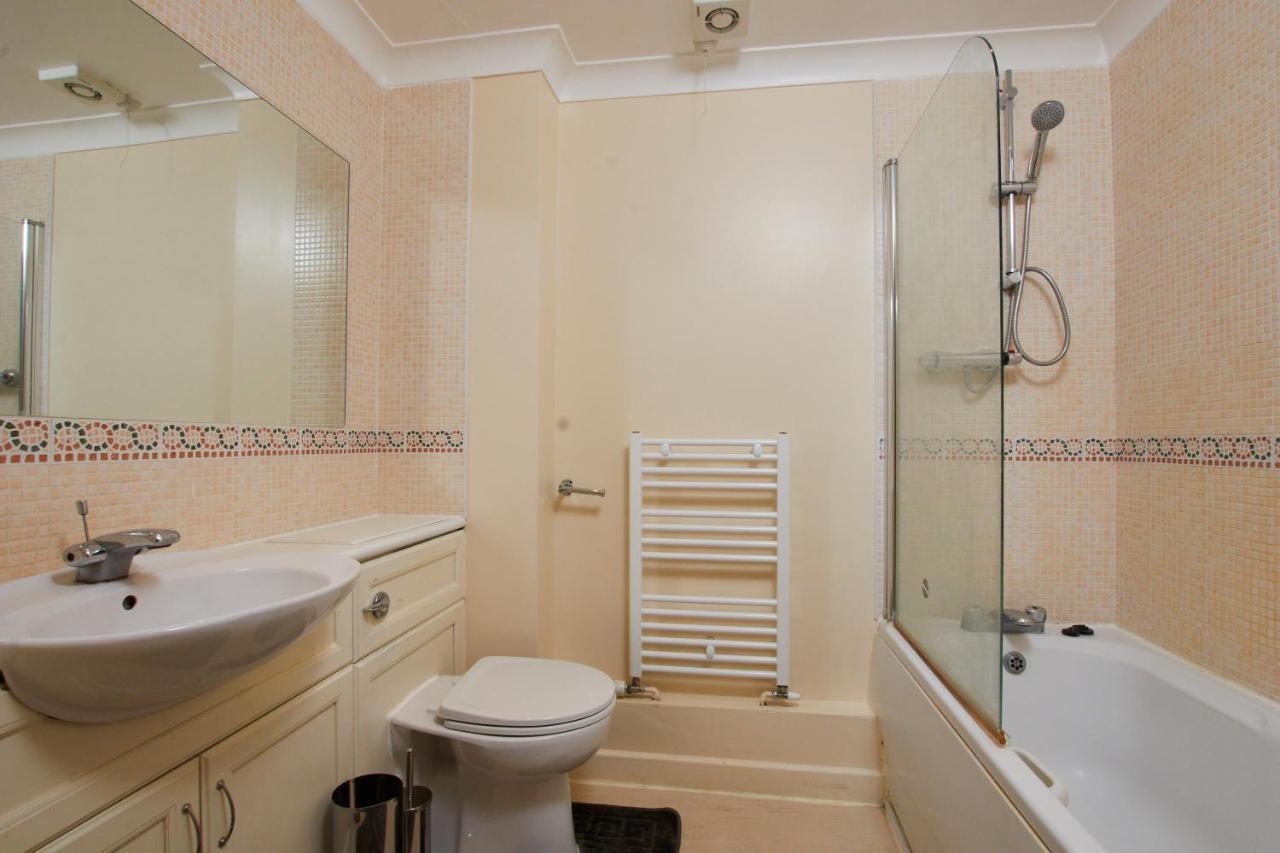 Exquisite Cambridge Abode - Sleeps 6 - Parking Lägenhet Exteriör bild